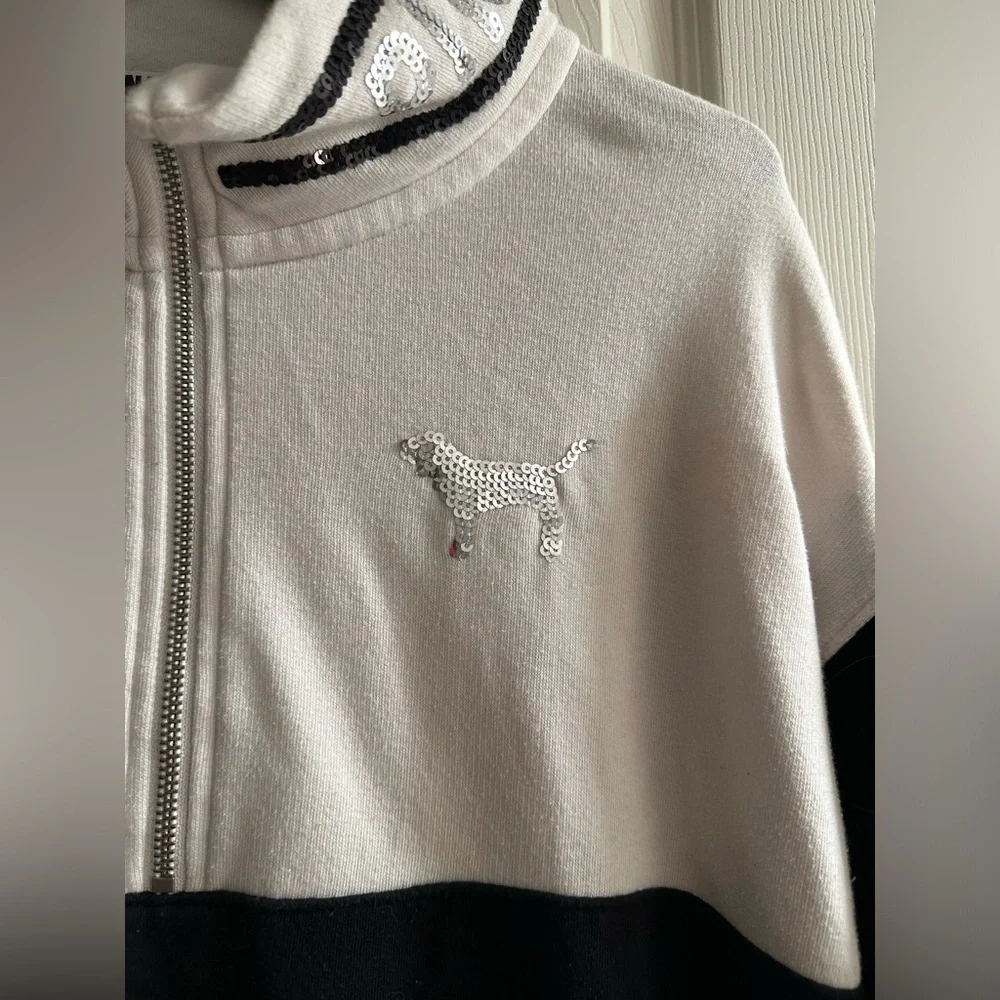 PINK Victoria's Secret Black and White Sweatshirt - Picture 2 of 5